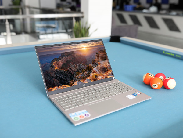 Laptop HP Pavilion 15 eg0070TU 2L9H3PA (i5-1135G7/RAM-8GB/SSD-512GB/15.6Inch/FHD/Vàng/Win10H)