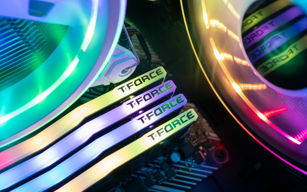 Ram Team T-Force Delta TUF Gaming Alliance​​​​​​​ 8GB (DDR4/ 3200Mhz) 