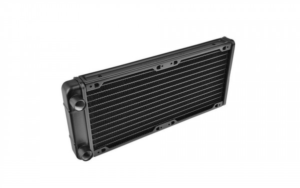 Két nước Thermaltake Pacific R240