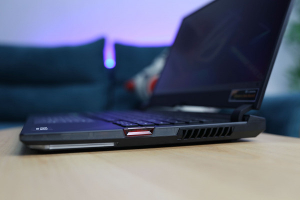 Laptop Asus ROG Strix SCAR 15 G533QR-HQ098T (Ryzen 9-5900HX | 16GB | 1TB SSD | RTX 3070 8GB | 15.6 WQHD | Win 10 | Đen)