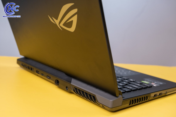 Laptop Asus ROG STRIX SCAR 15 G533QM-HF089T (Ryzen 9-5900HX/16GB/1TB SSD/15.6