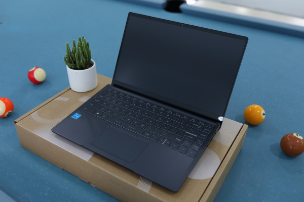 Laptop MSI Modern 14 B11MOU 851VN (i3-1115G4 | RAM 8GB | SSD 256GB | 14inch IPS | Xám)