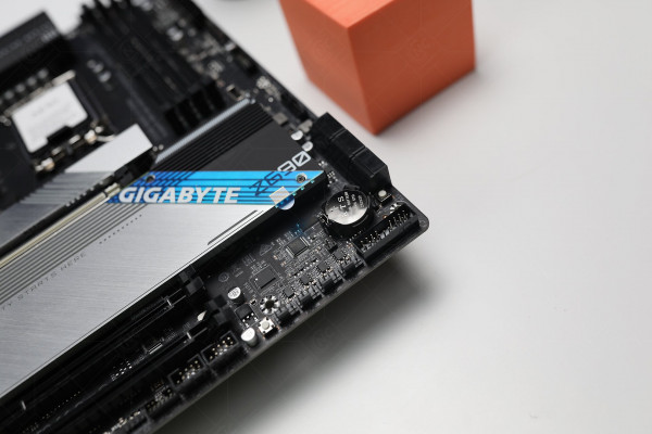 Mainboard Gigabyte Z690 Aero G DDR4