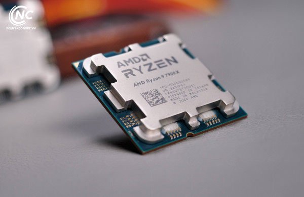 CPU AMD Ryzen 9 7900X (4,7 GHz Boost 5,6 GHz | 12 Cores / 24 Threads | 64 MB Cache| PCIe 5.0)