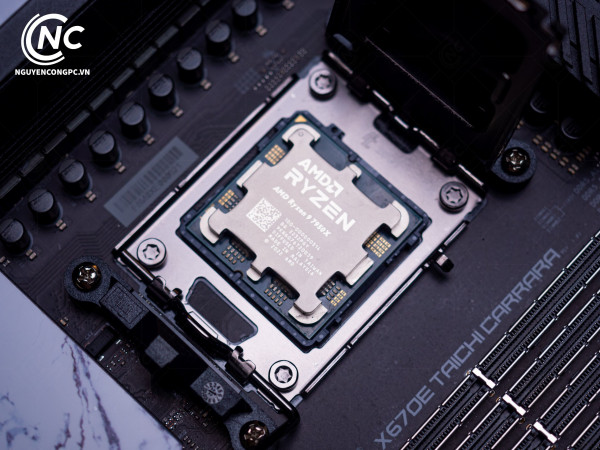 CPU AMD Ryzen 9 7950X (4,5 GHz Boost 5,7 GHz | 16 Cores / 32 Threads | 64 MB Cache| PCIe 5.0)