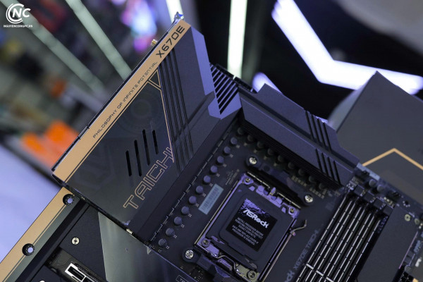 Mainboard ASRock X670E Taichi