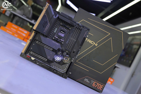 Mainboard ASRock X670E Taichi