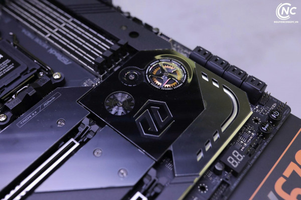 Mainboard ASRock X670E Taichi