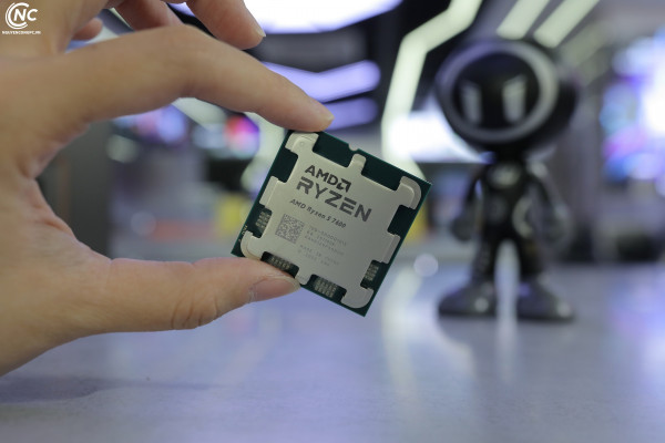 CPU AMD Ryzen 5 7600 (3,8 GHz Boost 5,1 GHz | 6 Cores / 12 Threads | 32 MB Cache| PCIe 5.0)