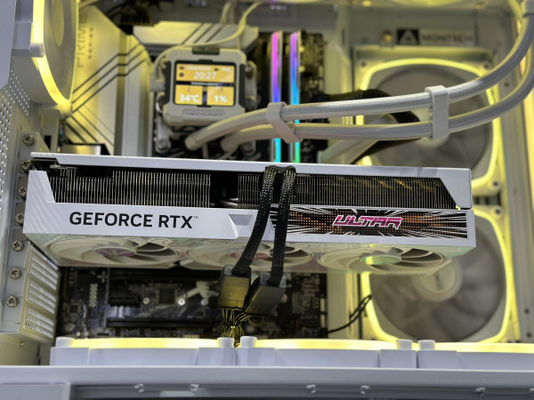 Card màn hình Colorful iGame GeForce RTX 4070 Ultra W OC V2-V