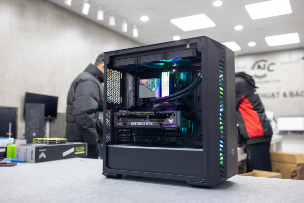 Card màn hình ASUS TUF Gaming GeForce RTX 4070 OC 12GB GDDR6X