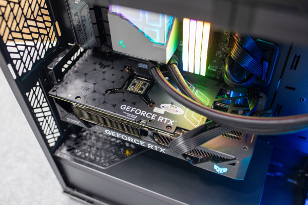 Card màn hình ASUS TUF Gaming GeForce RTX 4070 OC 12GB GDDR6X