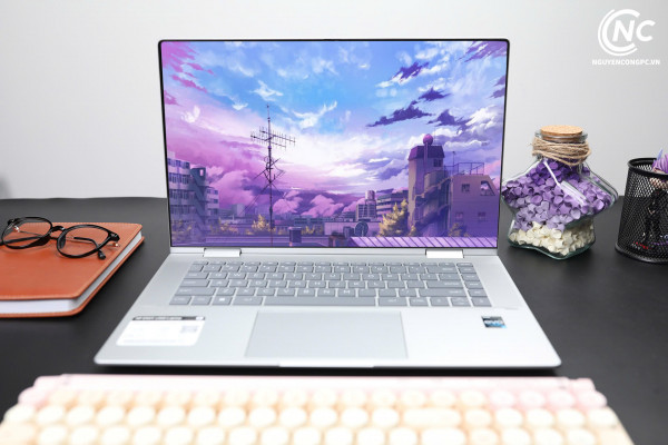 Laptop HP Envy15-fe0013dx (Core i5-1335U/Ram 8GB/SSD 256GB/15.6 inch FHD touch /Natural Silver) NK BH tại NC