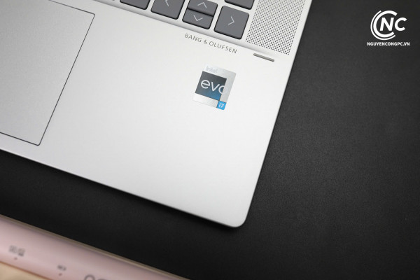 Laptop HP Envy 15-fe0053dx 2 In 1 ( I7 1355U, Ram 16G, SSD 512G, 15.6