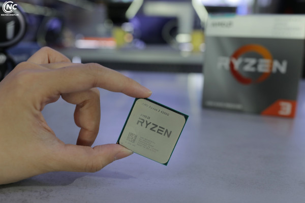 CPU AMD Ryzen 3 4300G (3.8 GHz Boost 4.0 GHz | 4 Cores / 8 Threads | 6 MB Cache) 