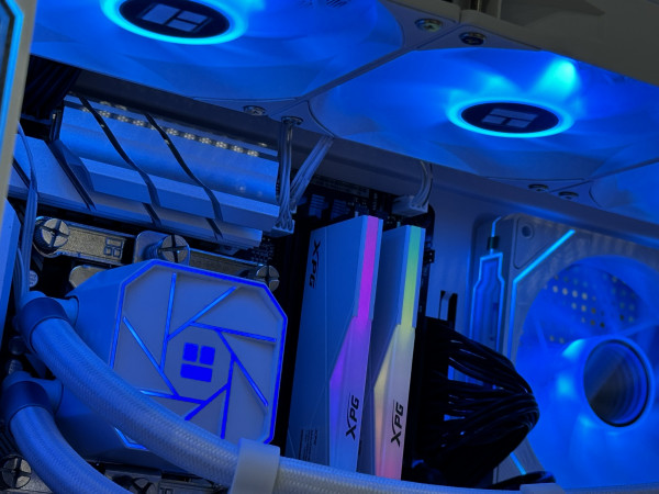 Bộ PC đồ họa Intel Core I7 13700K / RAM 32G / VGA RTX 4060 8G 