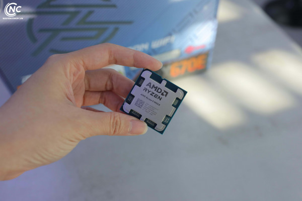 CPU AMD Ryzen 9 9950X TRAY NEW (4.3 GHz Boost 5.7 GHz | 16 Cores / 32 Threads | 64 MB Cache)