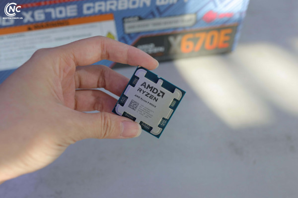 CPU AMD Ryzen 9 9950X TRAY NEW (4.3 GHz Boost 5.7 GHz | 16 Cores / 32 Threads | 64 MB Cache)