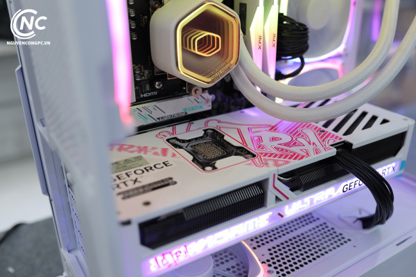 Card Màn Hình COLORFUL iGame GeForce RTX 5080 Ultra W OC 16GB