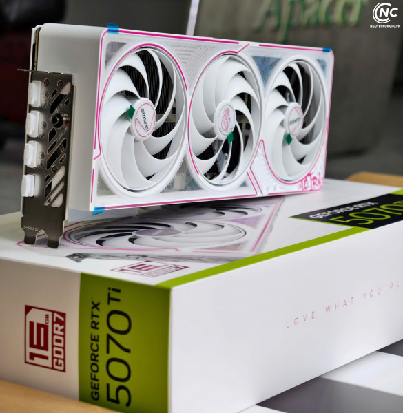 Card màn hình Colorful iGame GeForce RTX 5070 Ti Ultra W OC 16GB-V