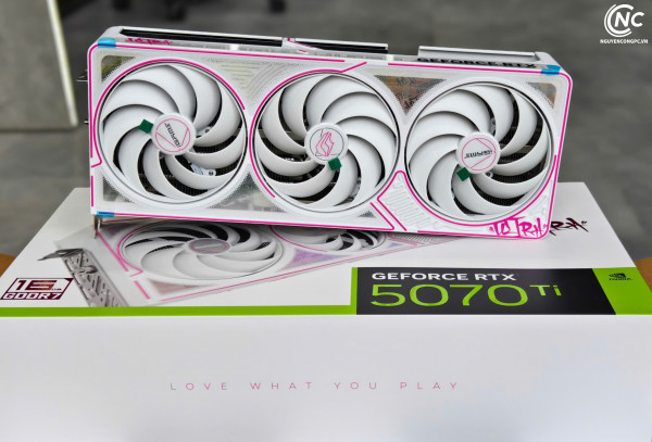 Card màn hình Colorful iGame GeForce RTX 5070 Ti Ultra W OC 16GB-V