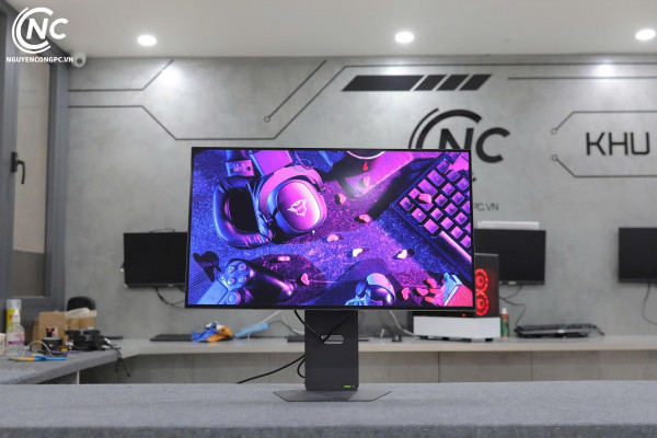 Màn Hình Gaming LG UltraGear 32GS95UV-B (31.5 inch | OLED | 4K | 240Hz | 0.03ms)