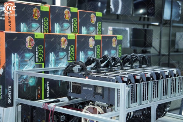 Bộ PC AI: 7 VGA RTX 5090 32GB, CPU AMD Threadripper 7965WX