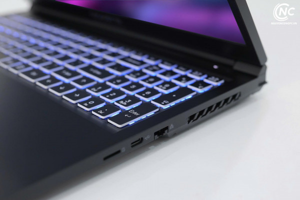 Laptop GIGABYTE G6 MF H2VN854KH (Intel Core i7-13620H, RTX 4050, 16GB, 1TB SSD, 16 inch FHD+, Win 11, Đen)