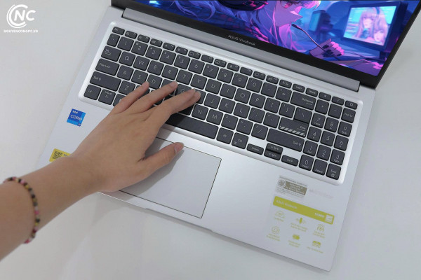 Laptop Asus Vivobook 15 X1502VA-BQ886W (Intel Core i7-13620H, 16GB RAM, 512GB SSD, Intel UHD, 15.6 inch FHD IPS, Win 11, Bạc)