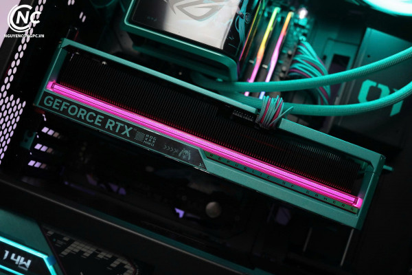 Bộ PC Hatsune Miku Ryzen 7 9800X3D, RAM 32GB, VGA RTX 5080 16GB [Tặng Màn Hình]