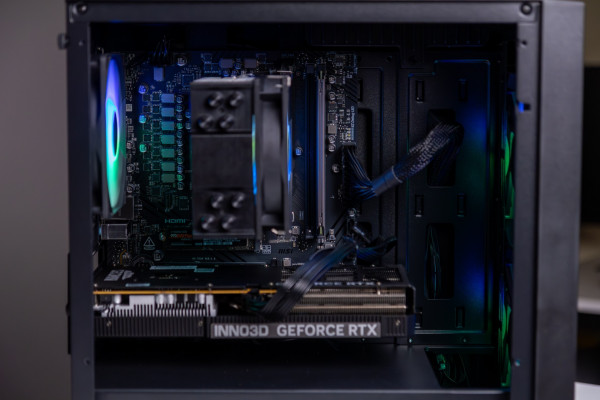 Bộ PC Gaming Ryzen 5 7500F, RAM 16GB DDR5, RTX 5060 8GB