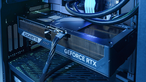 Bộ PC GIGABYTE AI TOP 100 : Ultra 9 285K / 128GB DDR5 / SSD 2T + 320G / RTX 5090 32G 