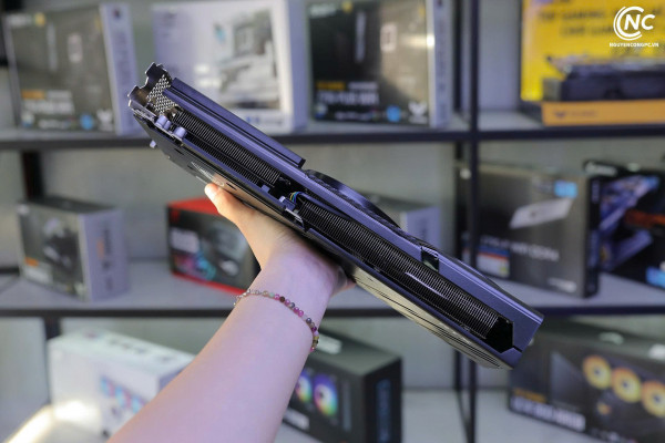 Card màn hình MSI RTX 5060 Ti 8G GAMING DUKE 3X OC