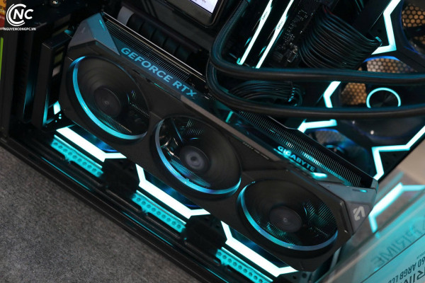 Bộ PC Gaming Ryzen 7 9800X3D, RAM 32GB, RTX 5070