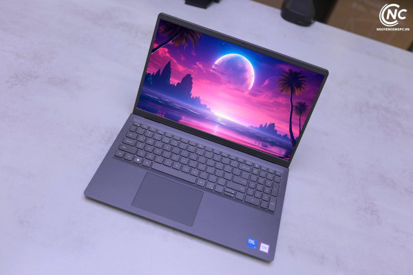 Laptop Dell PV 15250 Essential (Core 3-100U, 8GB RAM, 512GB SSD, 15.6 inch FHD 120Hz, Intel Graphics, Black, NK Full VAT)