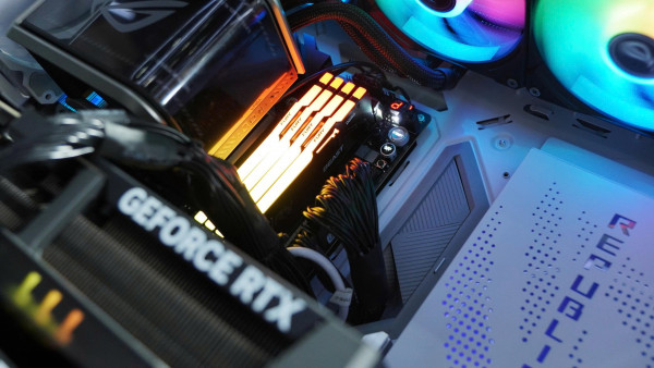 Bộ PC AI AMD Ryzen 9 9950X, RAM 128GB, Dual RTX 5090 32GB