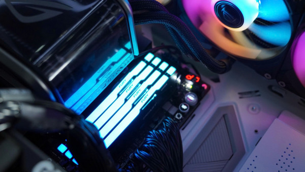 Bộ PC AI AMD Ryzen 9 9950X, RAM 128GB, Dual RTX 5090 32GB