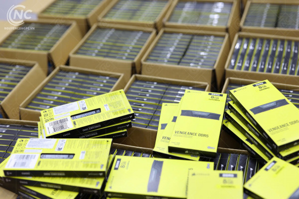 RAM Corsair Vengeance 8GB DDR5 5200MHz (1x8GB, CL40, Black, CMK8GX5M1B5200C40)