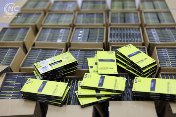 RAM Corsair Vengeance 8GB DDR5 5200MHz (1x8GB, CL40, Black, CMK8GX5M1B5200C40)