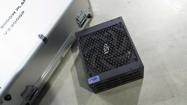 Nguồn máy tính VSP Zeus Platinum VZ3000P 3000W (80 Plus Platinum, Full Modular, Màu đen)