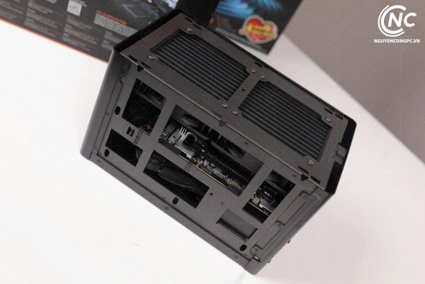 AORUS RTX 5090 AI BOX
