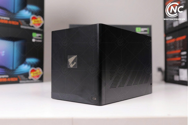 AORUS RTX 5090 AI BOX