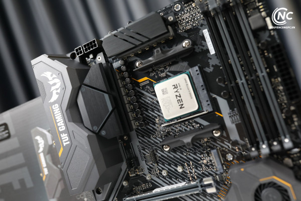 Mainboard ASUS TUF Gaming X570-Plus (WI-FI)