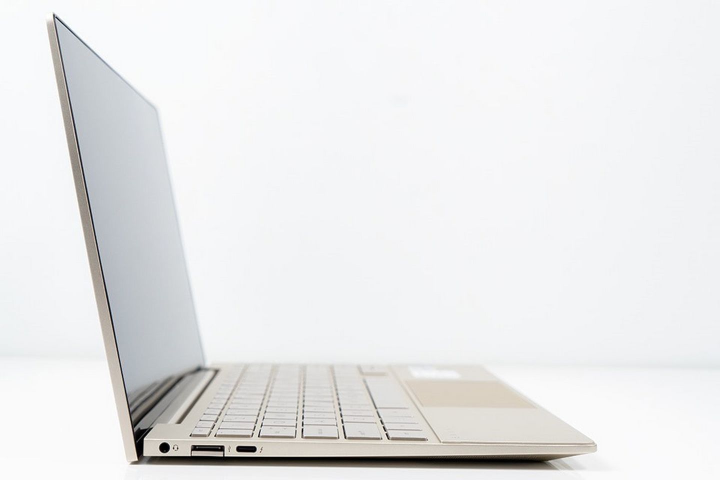 Laptop HP Envy 13-ba1030TU 2K0B6PA Bảo vệ sự riêng tư tuyệt đối