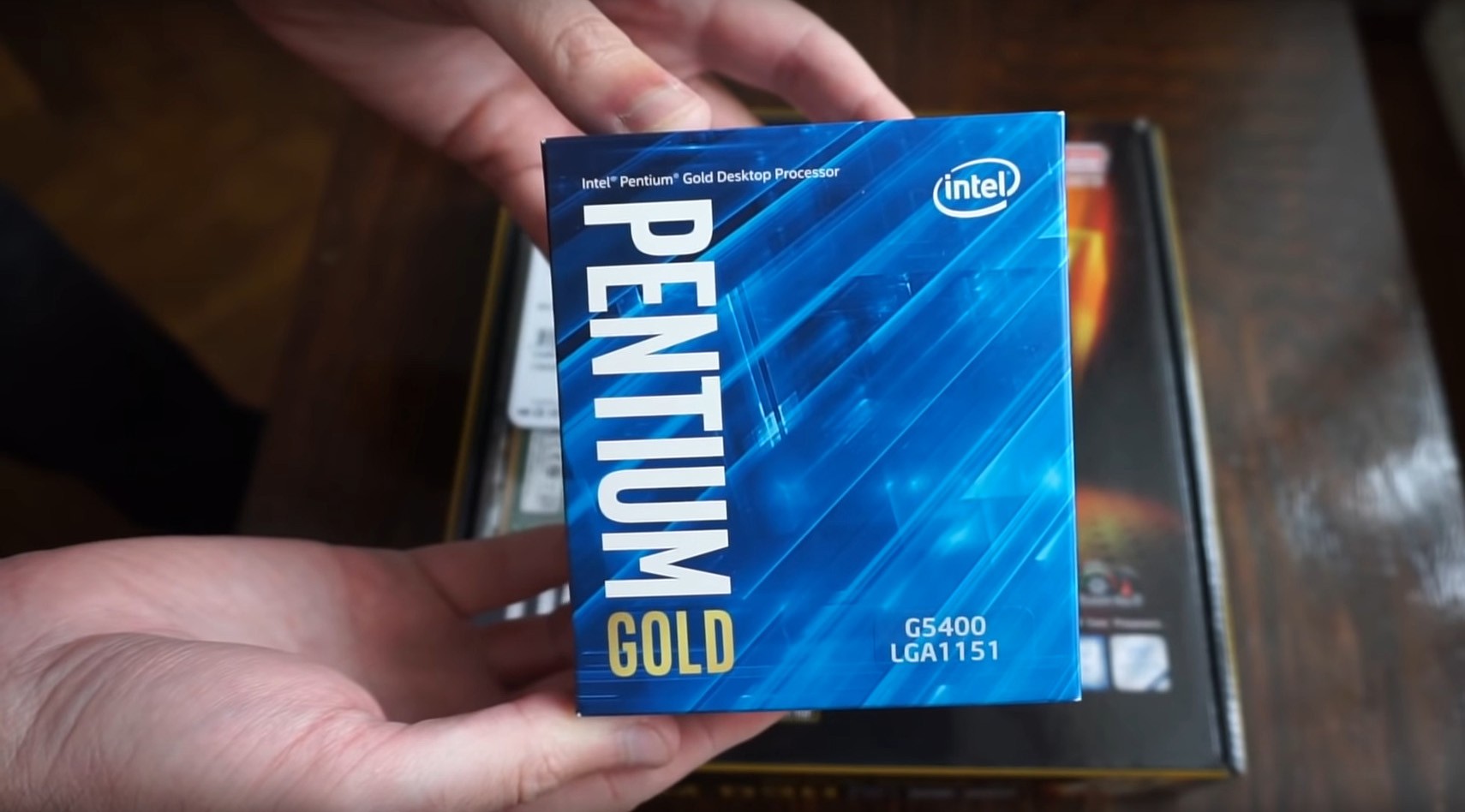 Pentium r gold g5400. Pentium Gold g5400. Intel(r) Pentium(r) Gold g5400. Intel Pentium Gold g 6400 потребление.