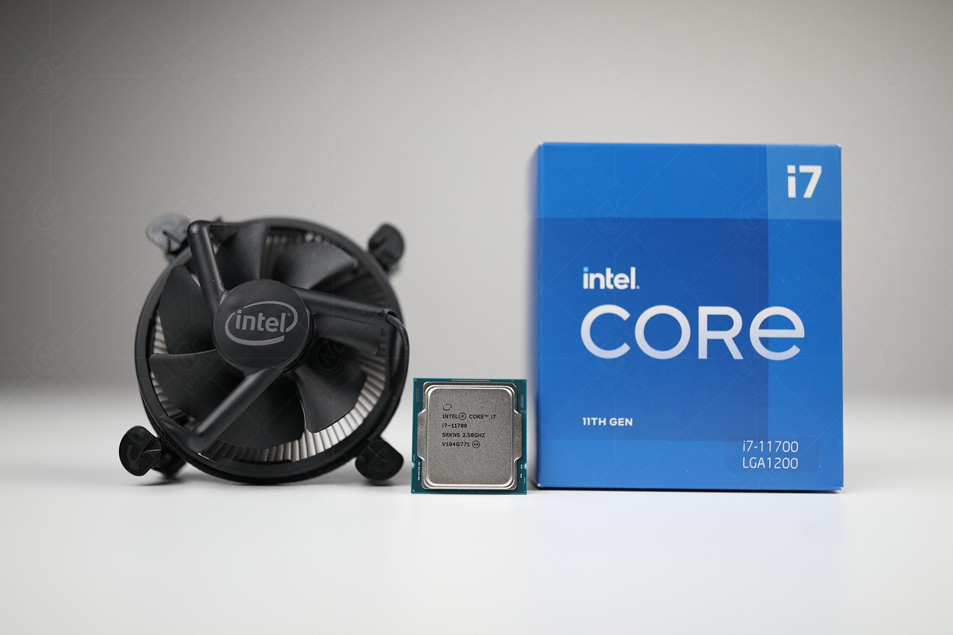 Intel Core i7-11700 tản nhiệt đi kèm